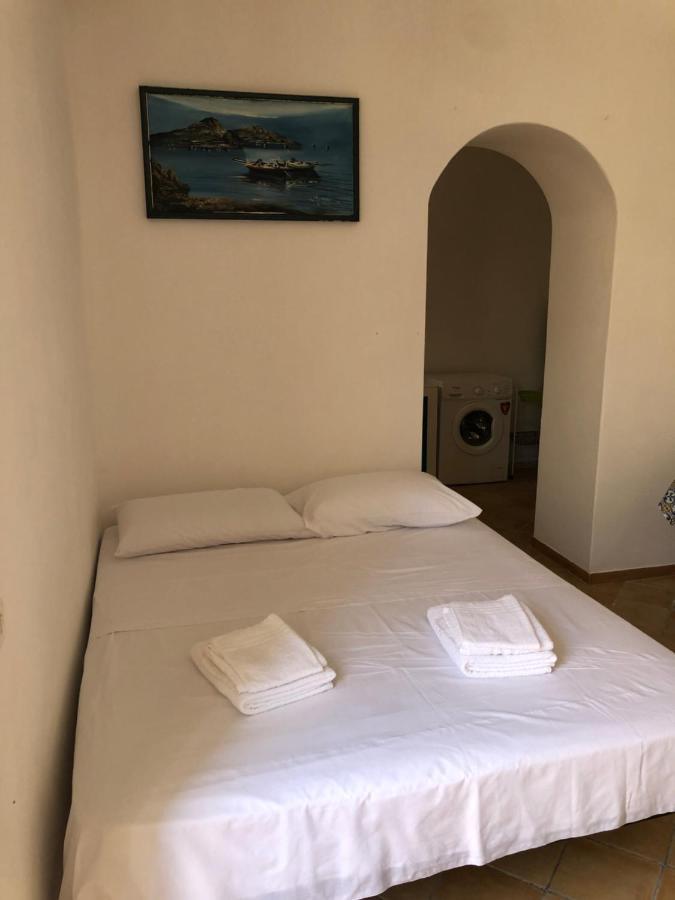 Il Cortiletto - Lipari Centro Apartment Exterior foto